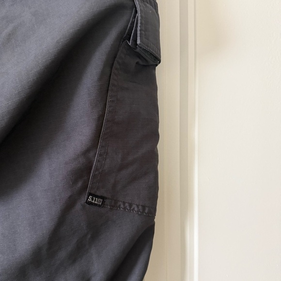 Men’s 5.11 Fast-Tac Charcoal Gray Tactical Cargo Pants - Picture 4 of 6